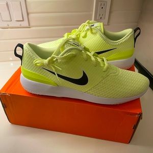 Nike Golf Roshe, size 10.5, NEW